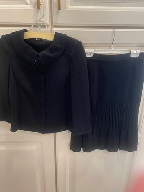 St John authentic black evening skirt suit EUC